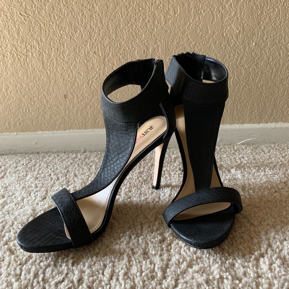 T-Strap Silhouette